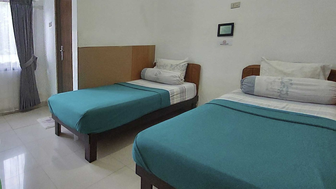 Standard Double Bed