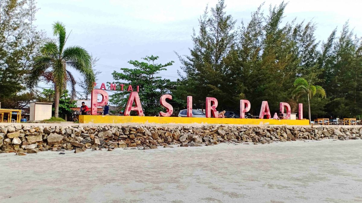 Pantai Pasir Padi